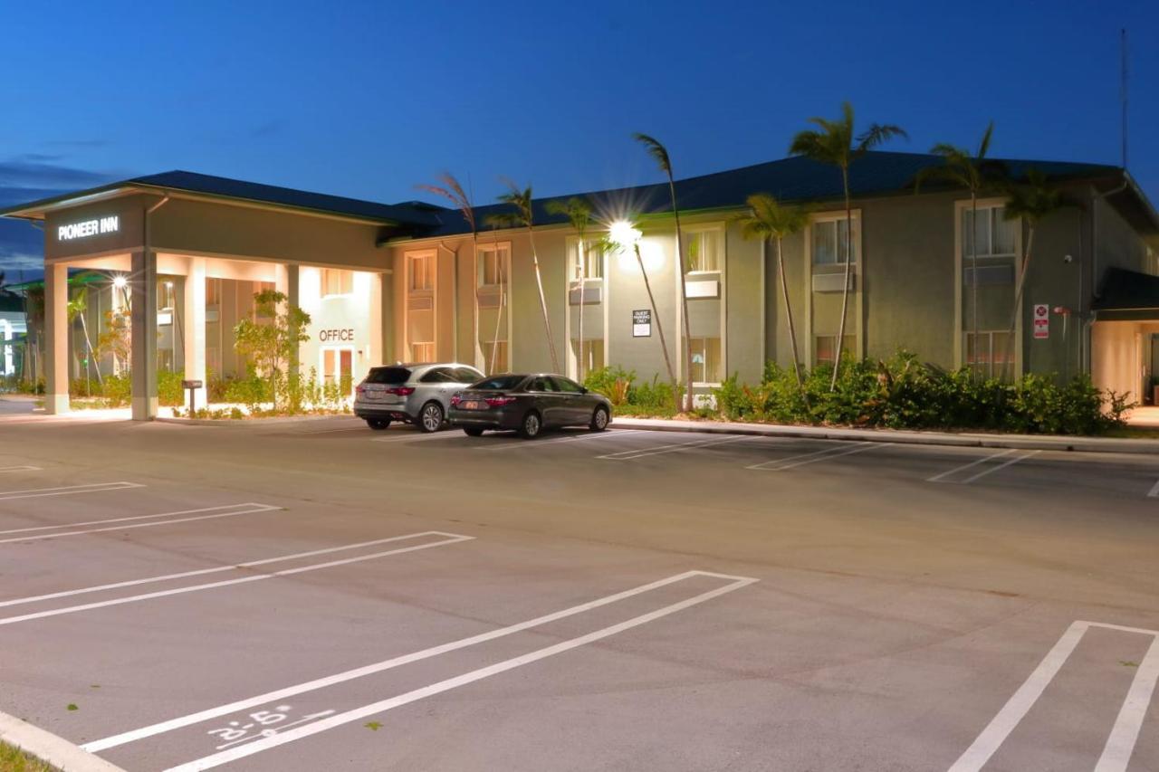 Pioneer Inn Royal Palm Beach Eksteriør billede